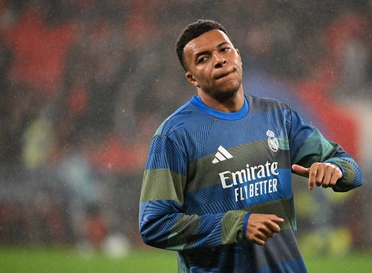 周薪60万欧元！西媒曝姆巴佩拒绝为皇马出战曼城，世界杯优先级最高